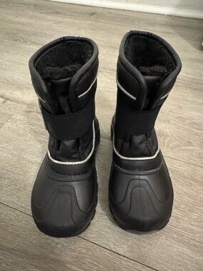 Kids Black Insulated Winter Boots - Easy Hook-and-Loop Closure